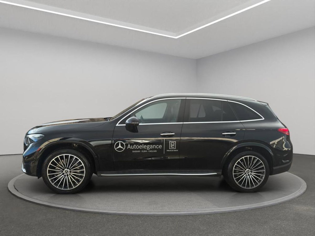 Mercedes-Benz GLC 220 d 4Matic Mild Hybrid AMG Premium Plus (2)
