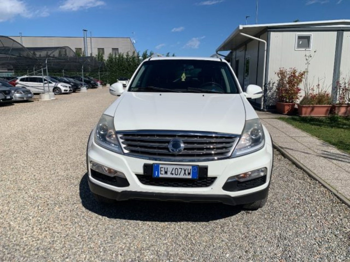 Ssangyong Rexton W Xdi 4WD A/T Top (2)