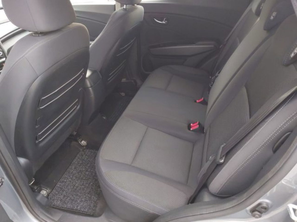 Ssangyong Tivoli 1.6 diesel 2WD Exclusive (15)
