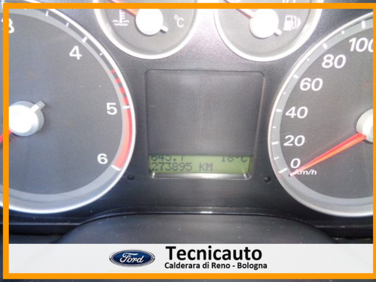 Ford Focus 1.6 TDCi (90CV) 5p. (13)