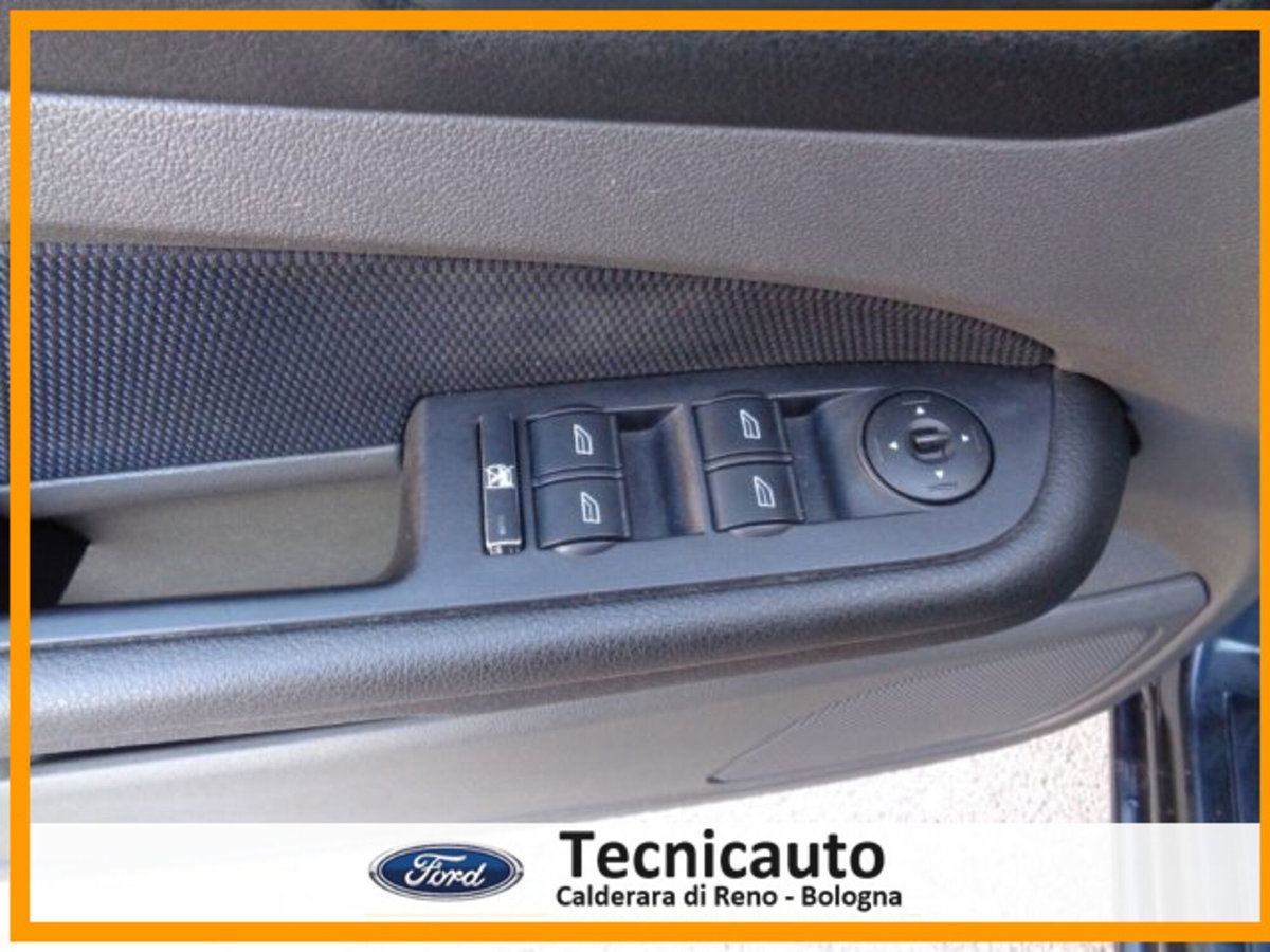 Ford Focus 1.6 TDCi (90CV) 5p. (17)