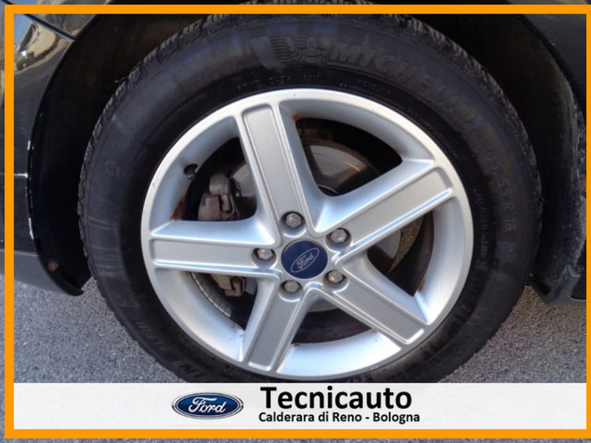 Ford Focus 1.6 TDCi (90CV) 5p. (18)