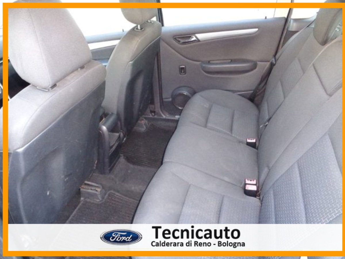 Mercedes-Benz Classe B 180 CDI Executive (12)