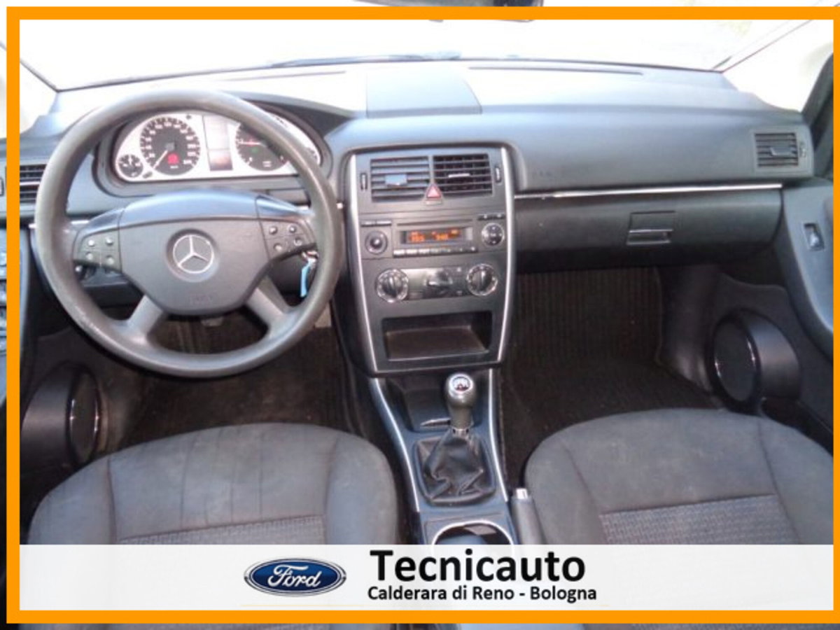 Mercedes-Benz Classe B 180 CDI Executive (13)