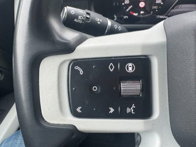 Land Rover Defender 110 3.0d i6 mhev X-Dynamic SE awd 250cv auto (13)