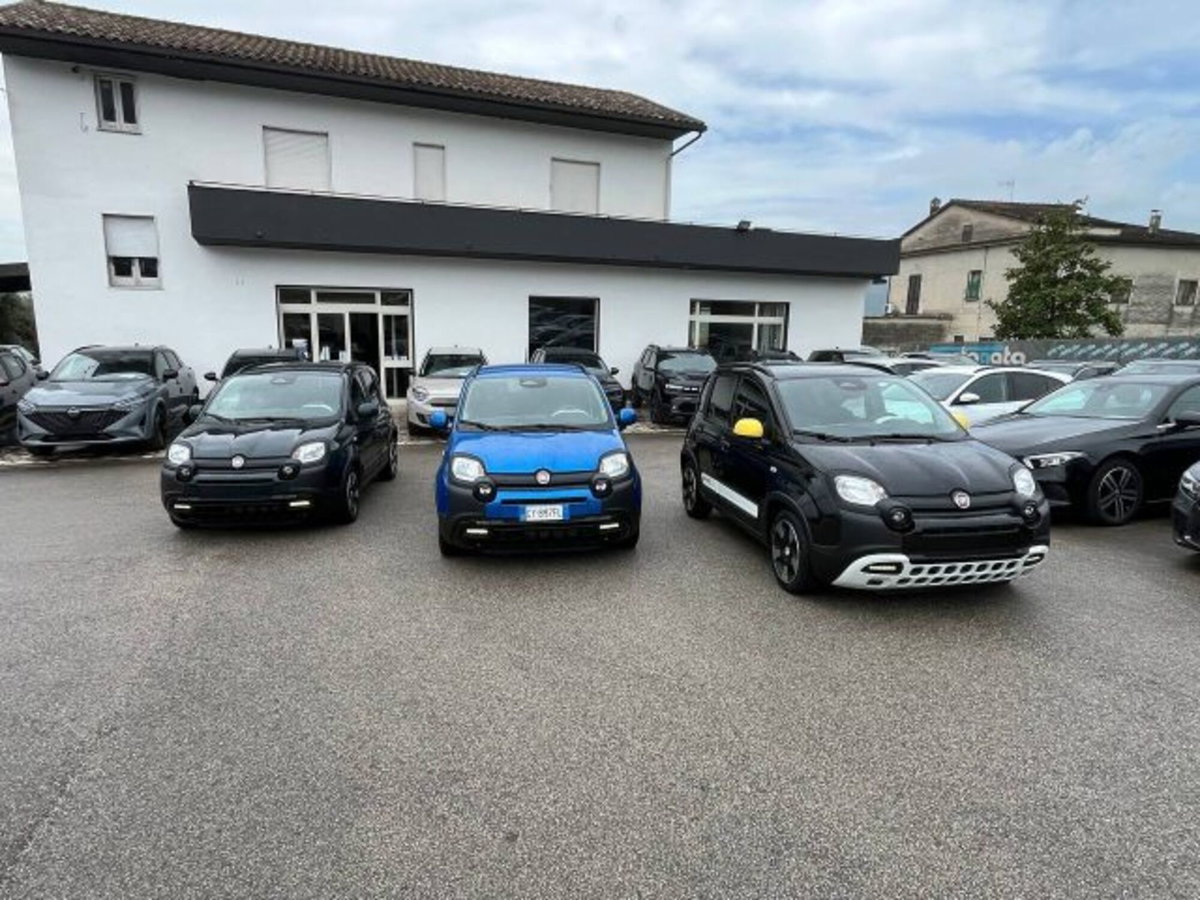Fiat Panda Cross 1.0 firefly hybrid Cross s&s 70cv 5p.ti