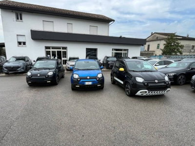 Fiat Panda Cross 1.0 firefly hybrid Cross s&s 70cv 5p.ti usata