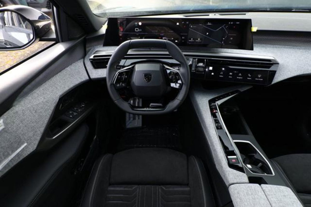 Peugeot 5008 1.2 hybrid GT 145cv 5p.ti e-dcs6 (7)