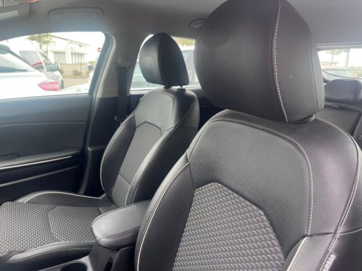 Kia XCeed 1.0 T-GDi GPL High Tech (9)