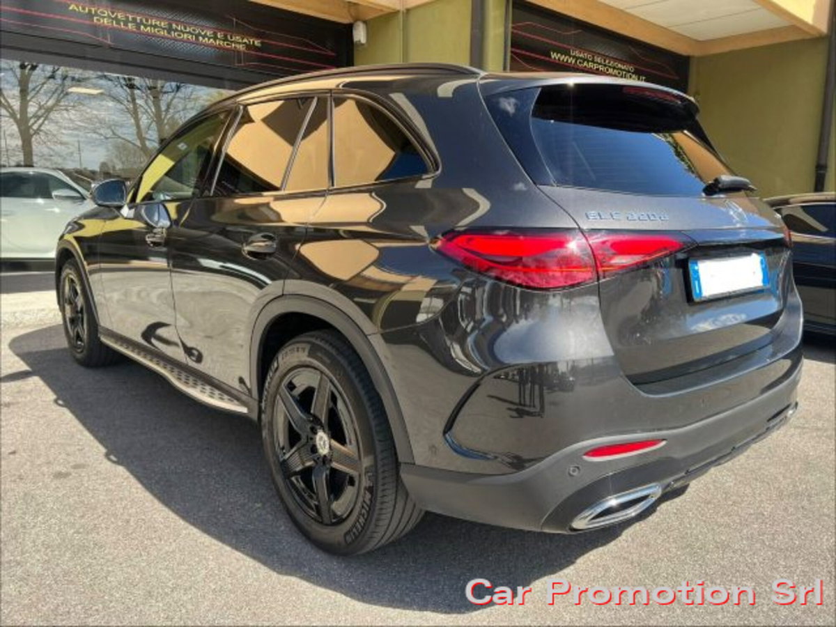 Mercedes-Benz GLC SUV 220 d 4Matic Premium (4)