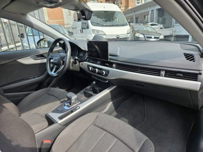 Audi A4 Avant 30 TDI/136 CV S tronic S line edition (10)