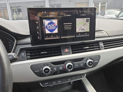 Audi A4 Avant 30 TDI/136 CV S tronic S line edition (14)