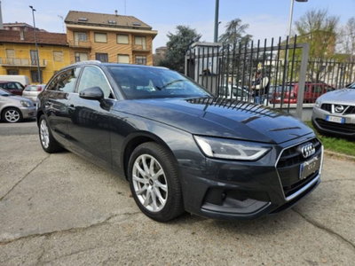 Audi A4 Avant 30 TDI/136 CV S tronic S line edition (3)