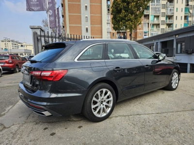 Audi A4 Avant 30 TDI/136 CV S tronic S line edition (4)
