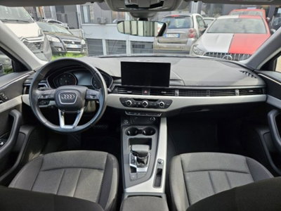 Audi A4 Avant 30 TDI/136 CV S tronic S line edition (9)