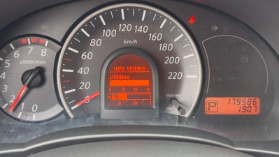 Nissan Micra 1.2 12V 5 porte Acenta (16)