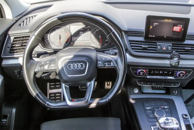 Audi Q5 40 TDI quattro S tronic Business (15)