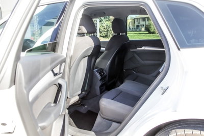 Audi Q5 40 TDI quattro S tronic Business (16)