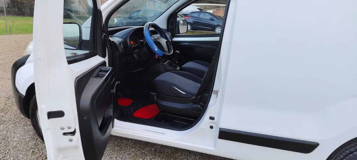 Peugeot Bipper 1.3 HDi 75 FAP Stop&Start Family (15)