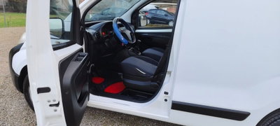Peugeot Bipper 1.3 HDi 75 FAP Stop&Start Family (15)