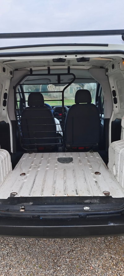 Peugeot Bipper 1.3 HDi 75 FAP Stop&Start Family (8)