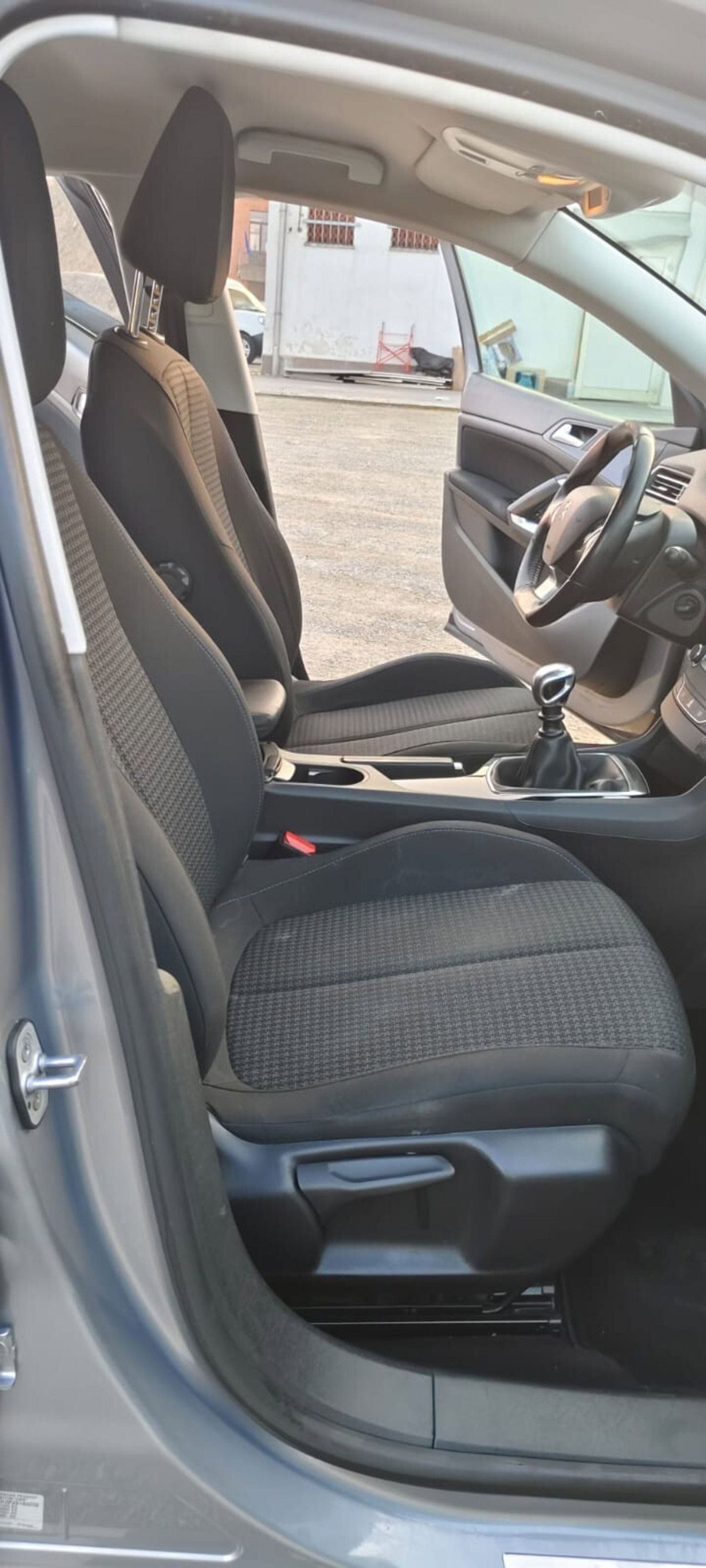 Peugeot 308 BlueHDi 130 S&S GT Line (12)