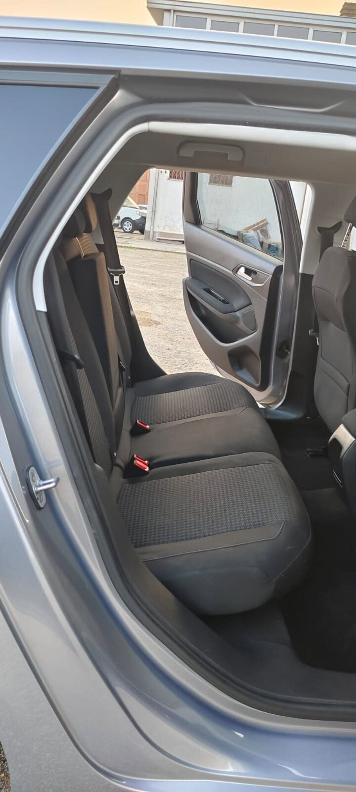 Peugeot 308 BlueHDi 130 S&S GT Line (14)