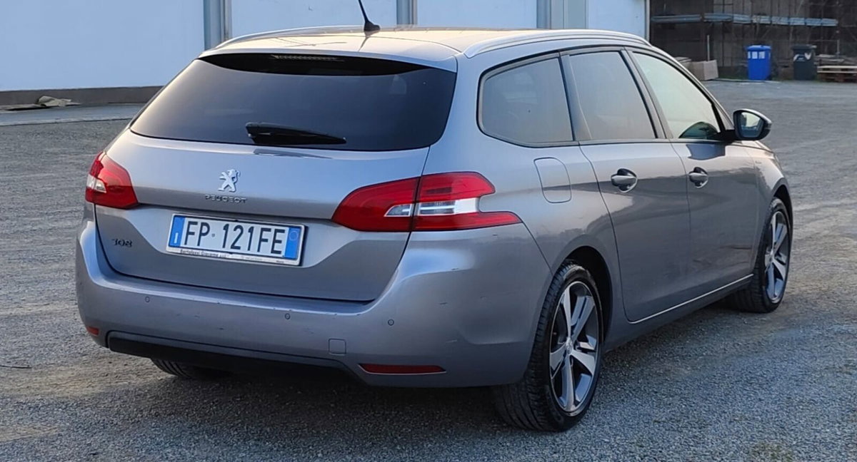 Peugeot 308 BlueHDi 130 S&S GT Line (6)