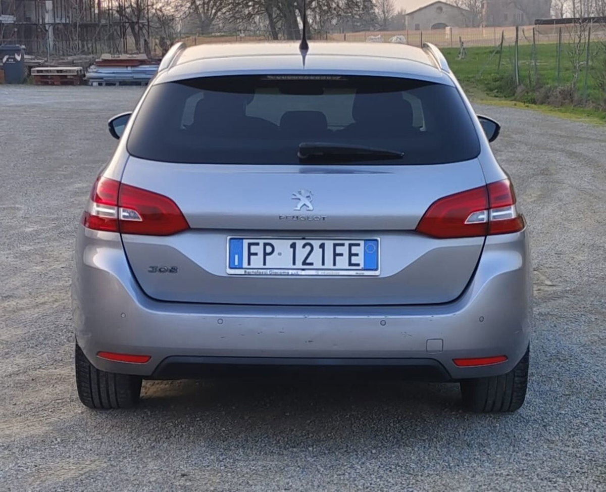 Peugeot 308 BlueHDi 130 S&S GT Line (7)