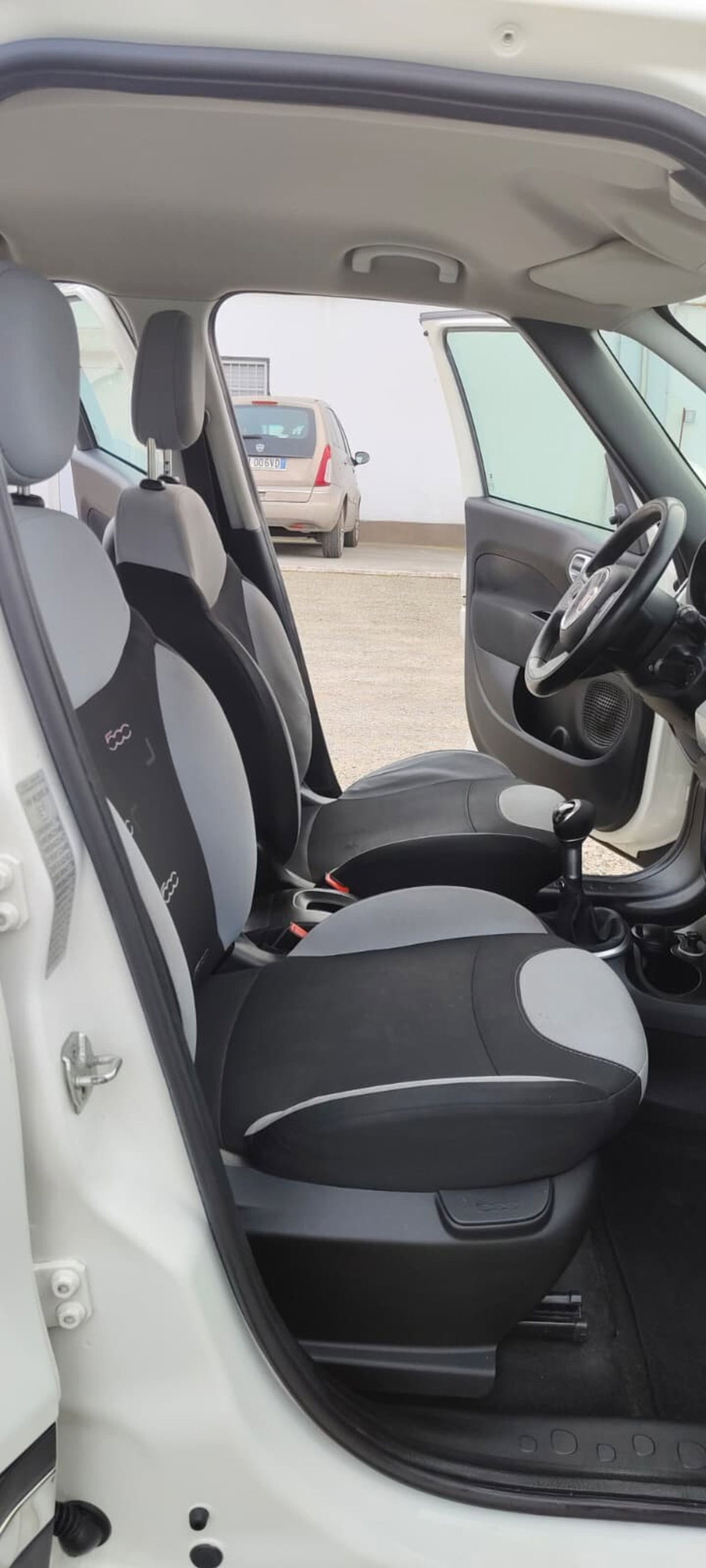 Fiat 500L Living 1.3 Multijet 85 CV Lounge (15)