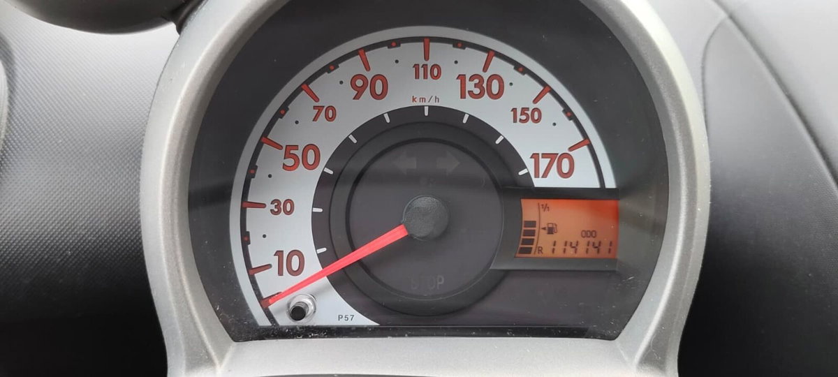 Toyota Aygo 1.0 12V VVT-i 5 porte Active Connect (12)