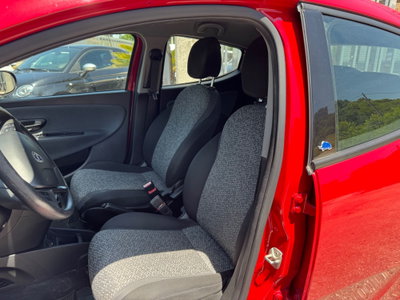 Lancia Ypsilon 1.2 69 CV 5 porte GPL Ecochic Monogram (4)
