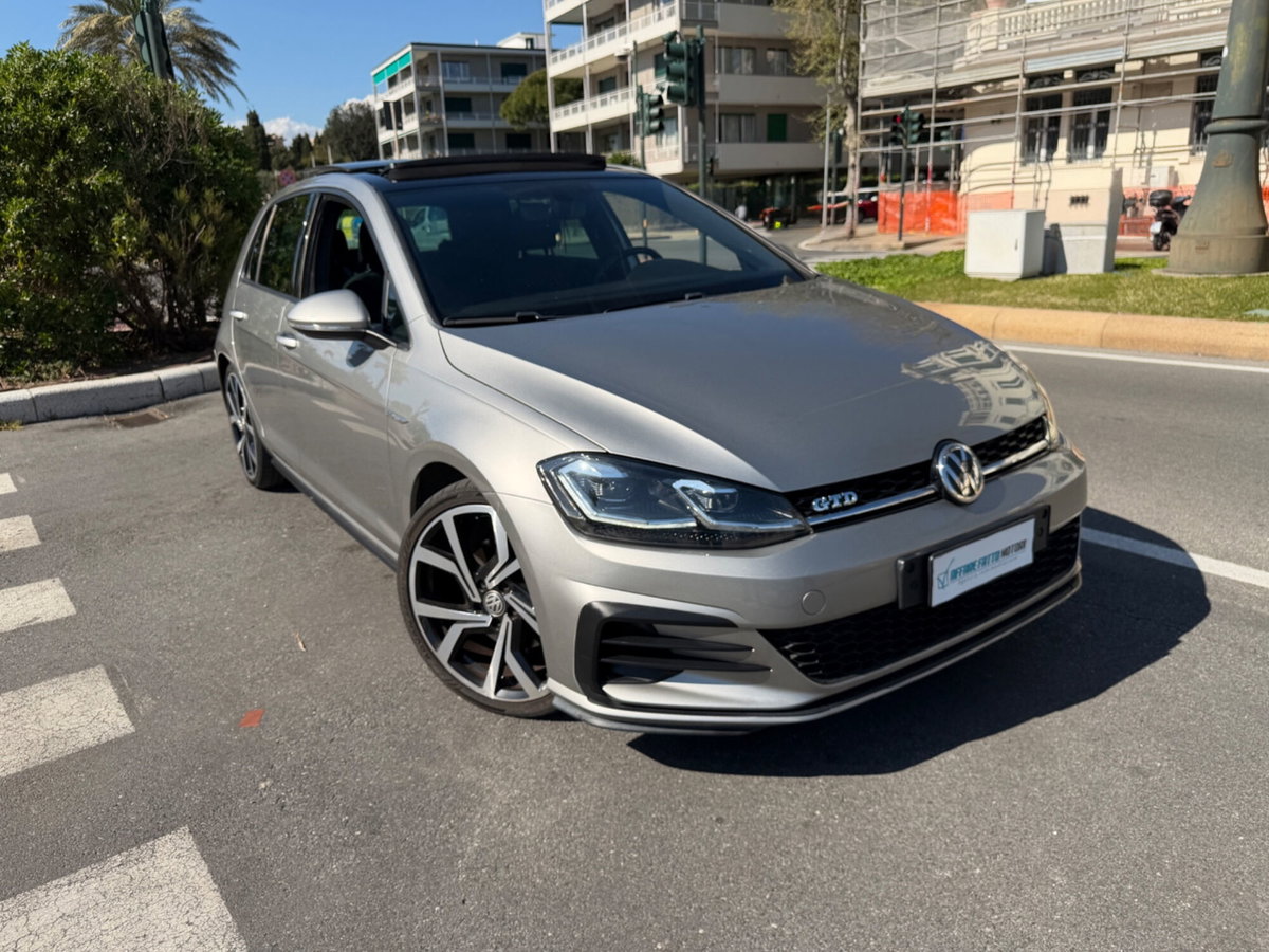 Volkswagen Golf GTD 2.0 TDI DSG 5p. BlueMotion Technology (2)