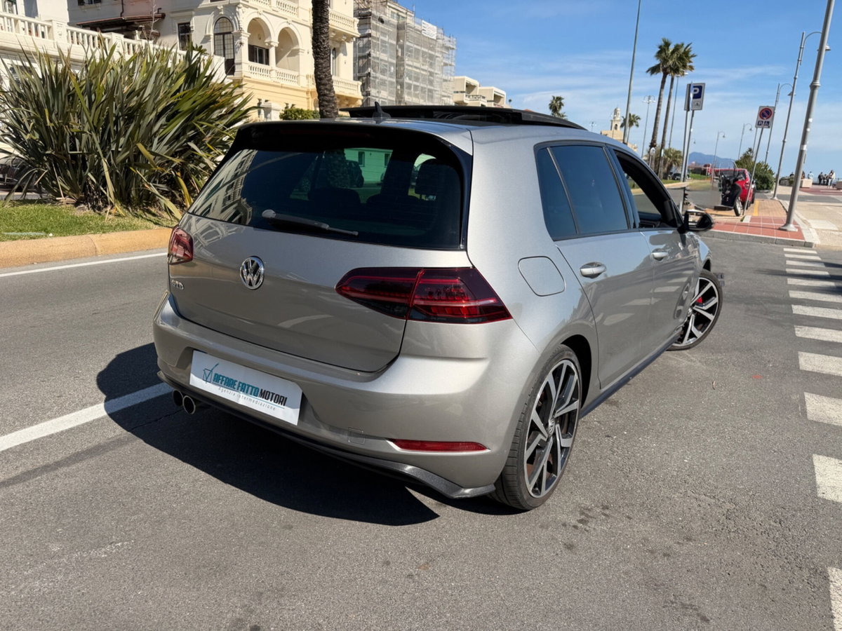 Volkswagen Golf GTD 2.0 TDI DSG 5p. BlueMotion Technology (3)