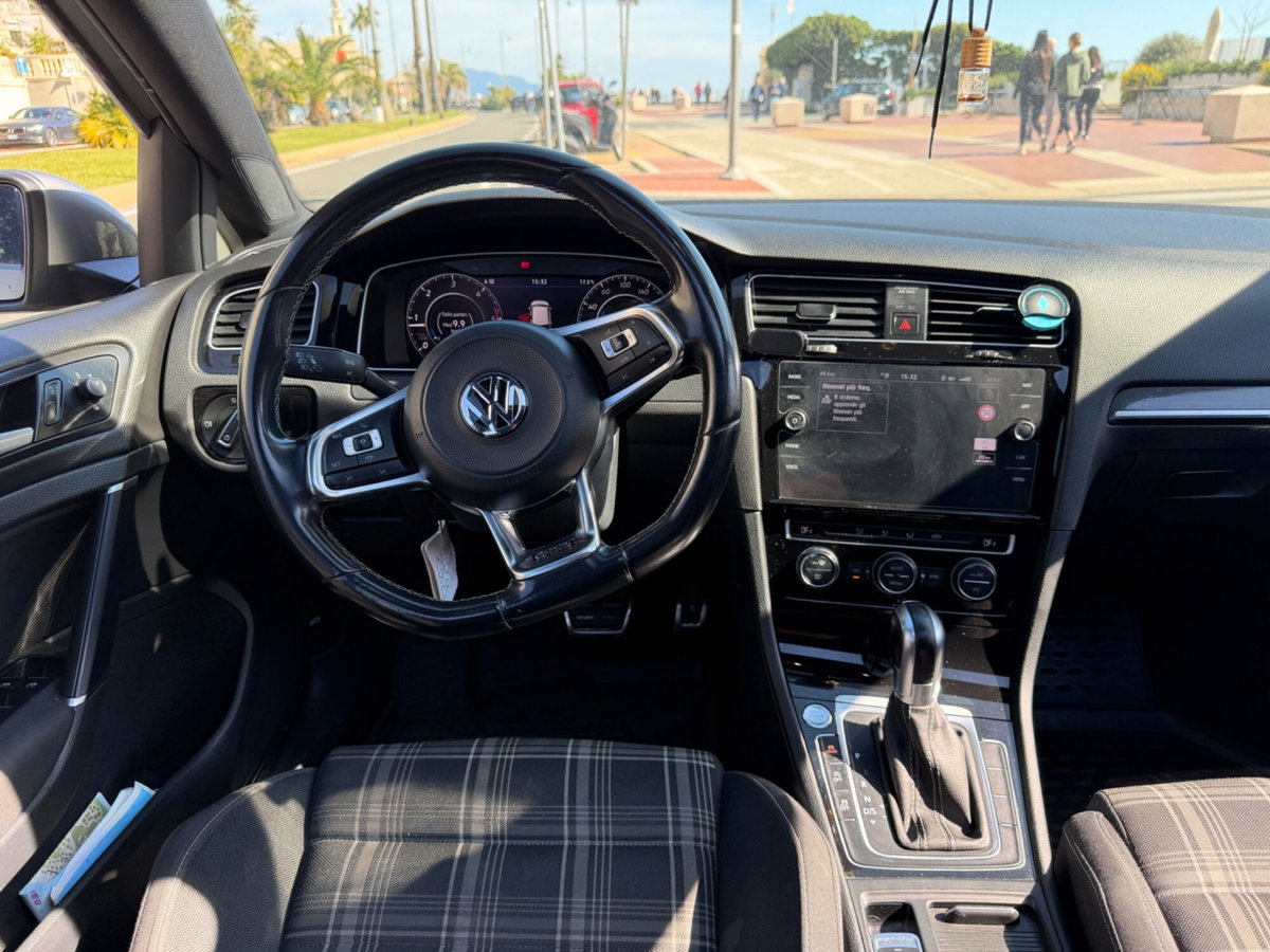 Volkswagen Golf GTD 2.0 TDI DSG 5p. BlueMotion Technology (8)