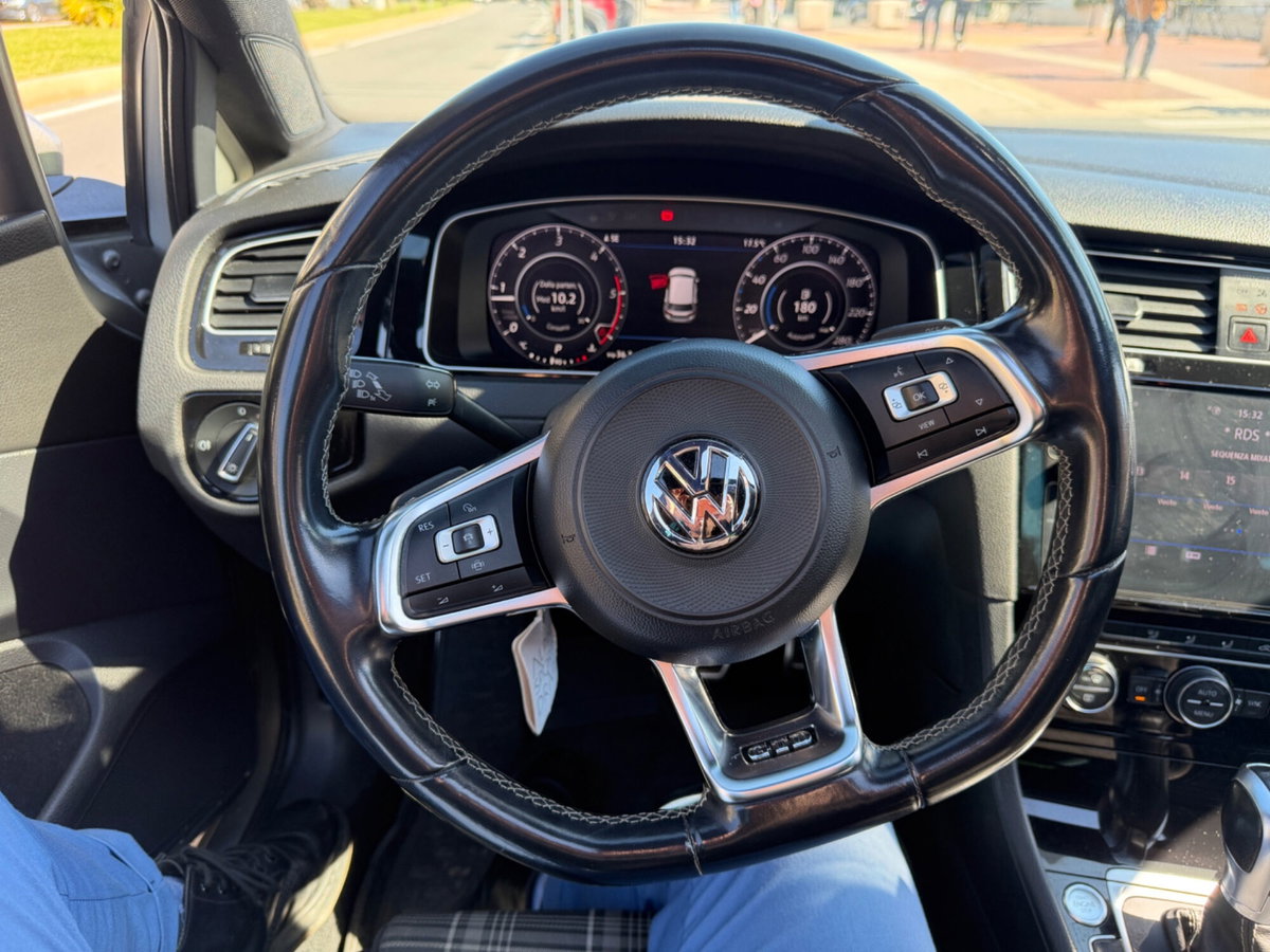 Volkswagen Golf GTD 2.0 TDI DSG 5p. BlueMotion Technology (9)