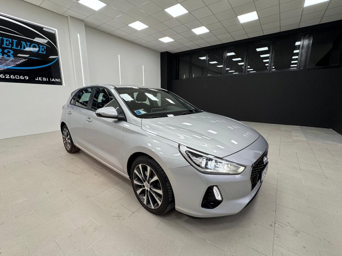 Hyundai i30 1.6 CRDi 110CV DCT 5 porte Style (2)