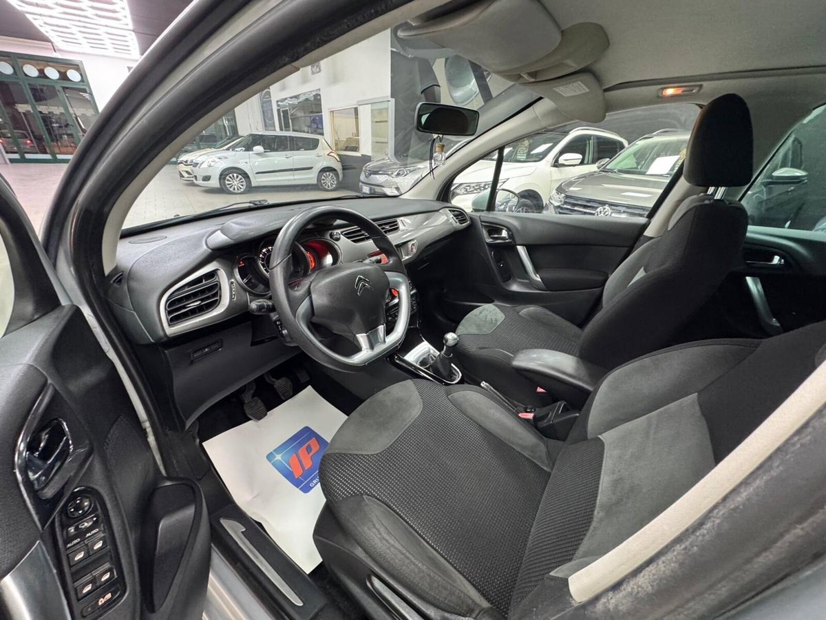 Citroen C3 1.4 Exclusive Style (9)