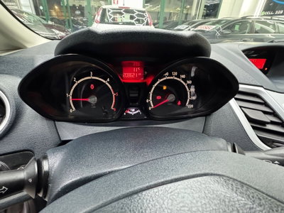 Ford Fiesta 1.4 TDCi 70CV 5 porte Titanium (12)