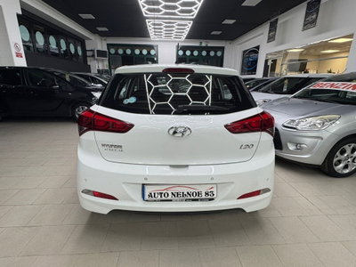 Hyundai i20 1.1 CRDi 12V 5 porte Style (4)
