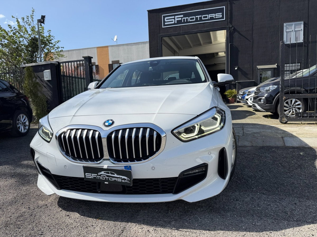 BMW Serie 1 116d 2.0 116CV cat 5 porte Attiva DPF