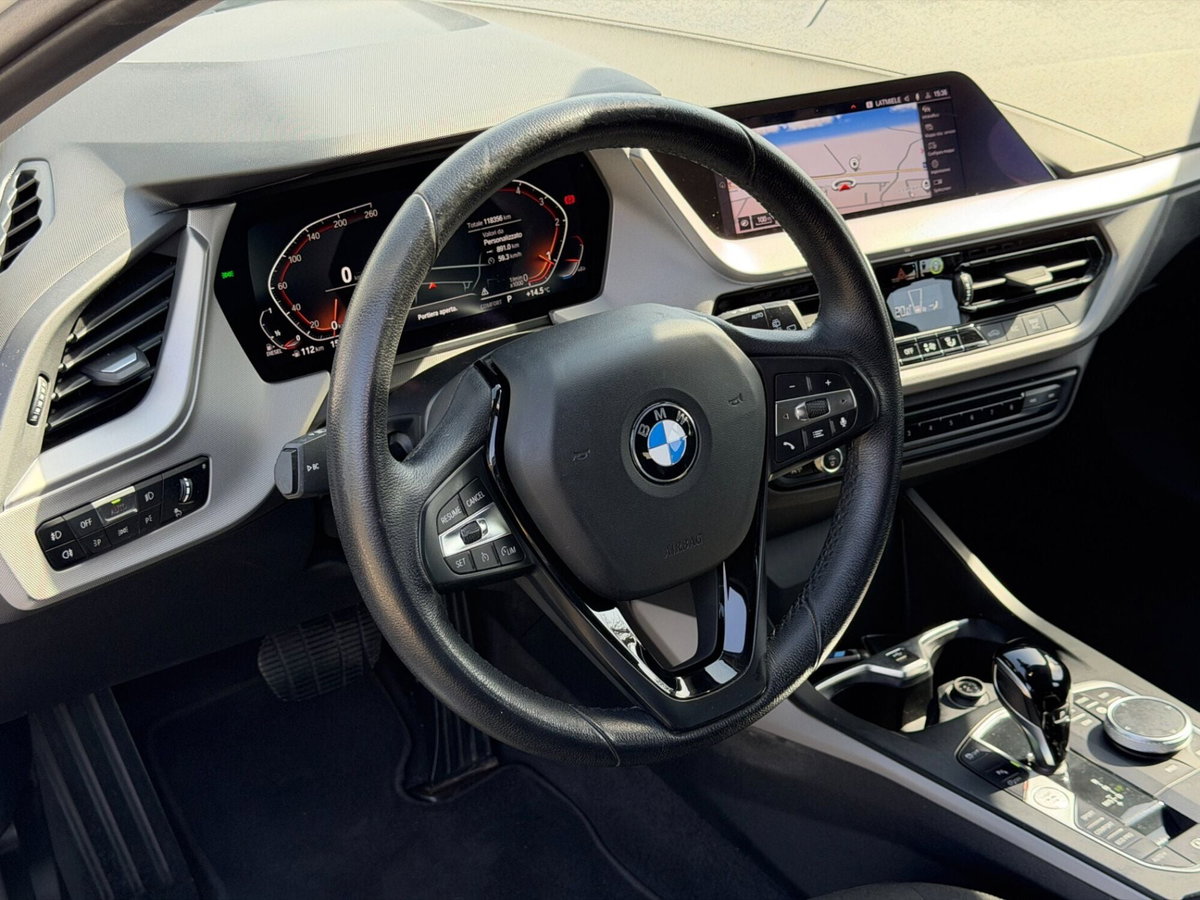 BMW Serie 1 116d 2.0 116CV cat 5 porte Attiva DPF (11)