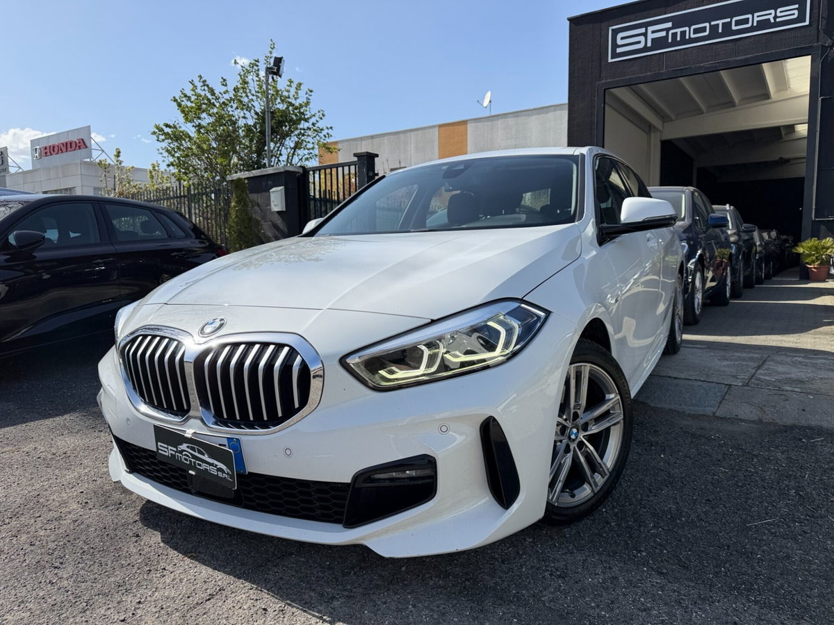 BMW Serie 1 116d 2.0 116CV cat 5 porte Attiva DPF (2)
