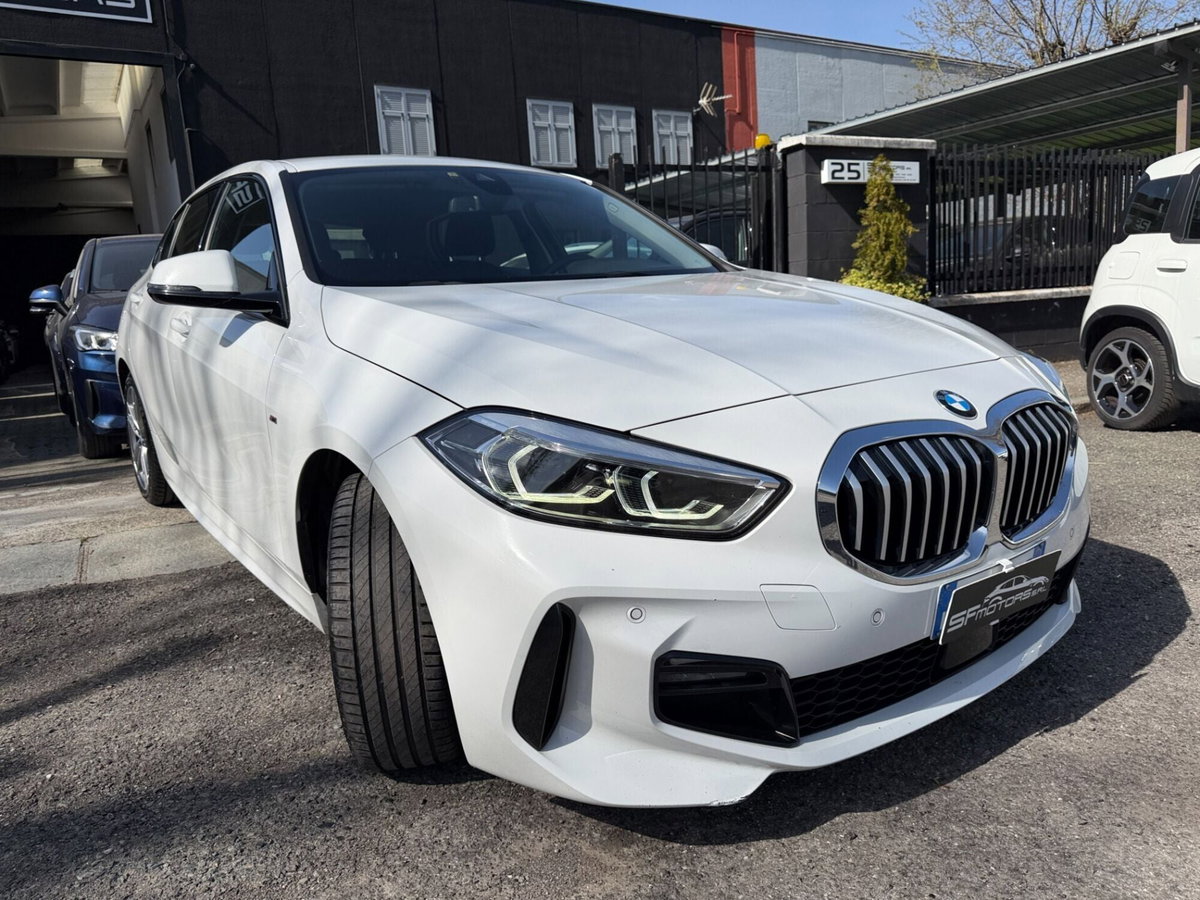 BMW Serie 1 116d 2.0 116CV cat 5 porte Attiva DPF (6)