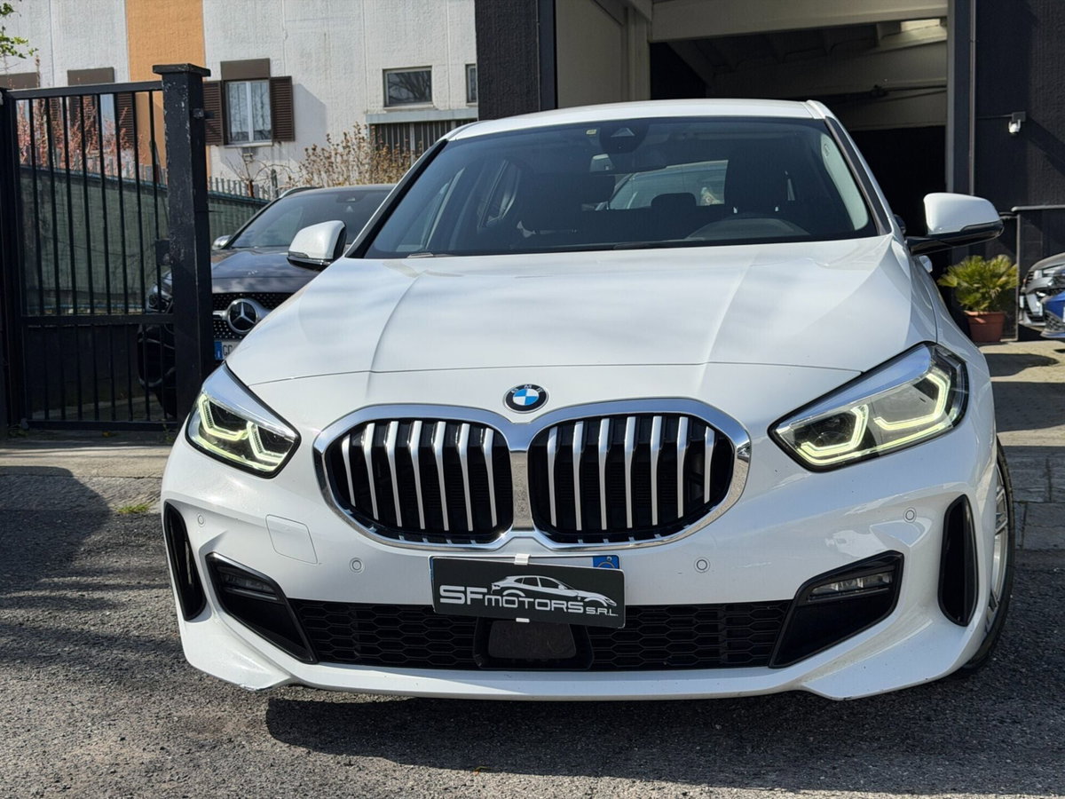 BMW Serie 1 116d 2.0 116CV cat 5 porte Attiva DPF (7)
