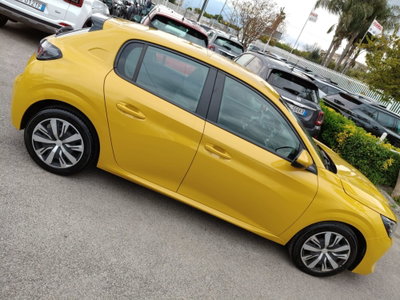 Peugeot 208 PureTech 75 Stop&Start 5 porte Allure (3)