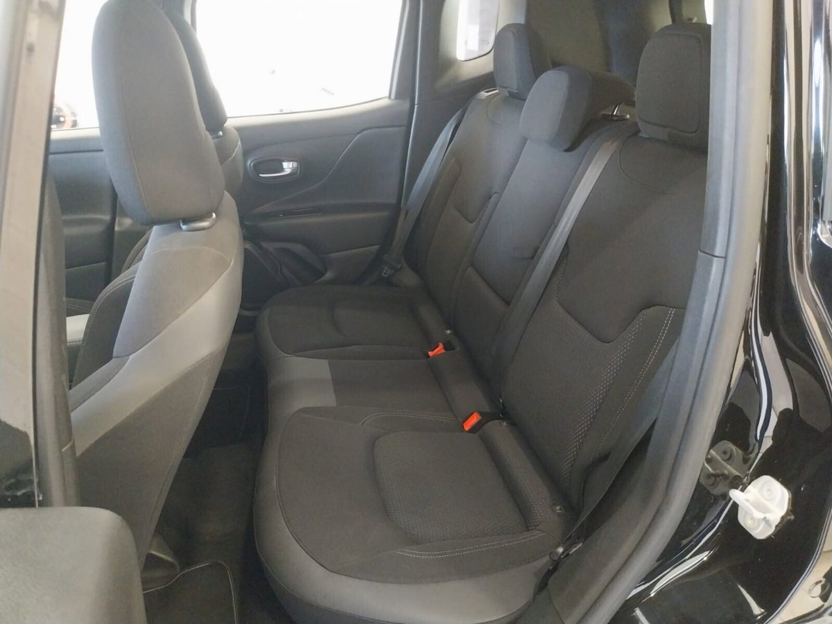 Jeep Renegade 1.6 Mjt 130 CV Limited (13)
