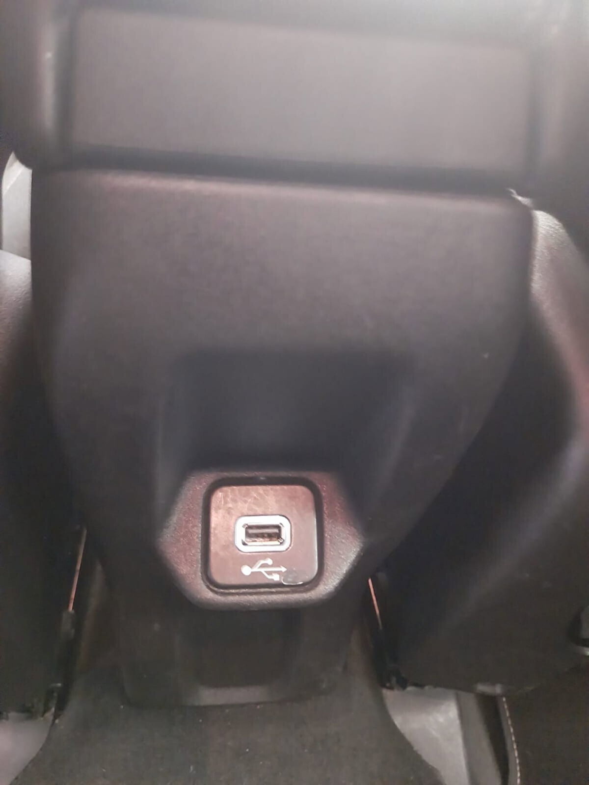 Jeep Renegade 1.6 Mjt 130 CV Limited (15)