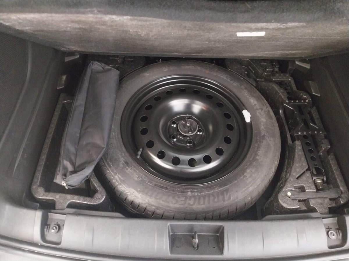 Jeep Renegade 1.6 Mjt 130 CV Limited (18)
