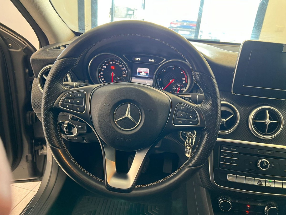 Mercedes-Benz Classe A 180 d Automatic Premium (15)